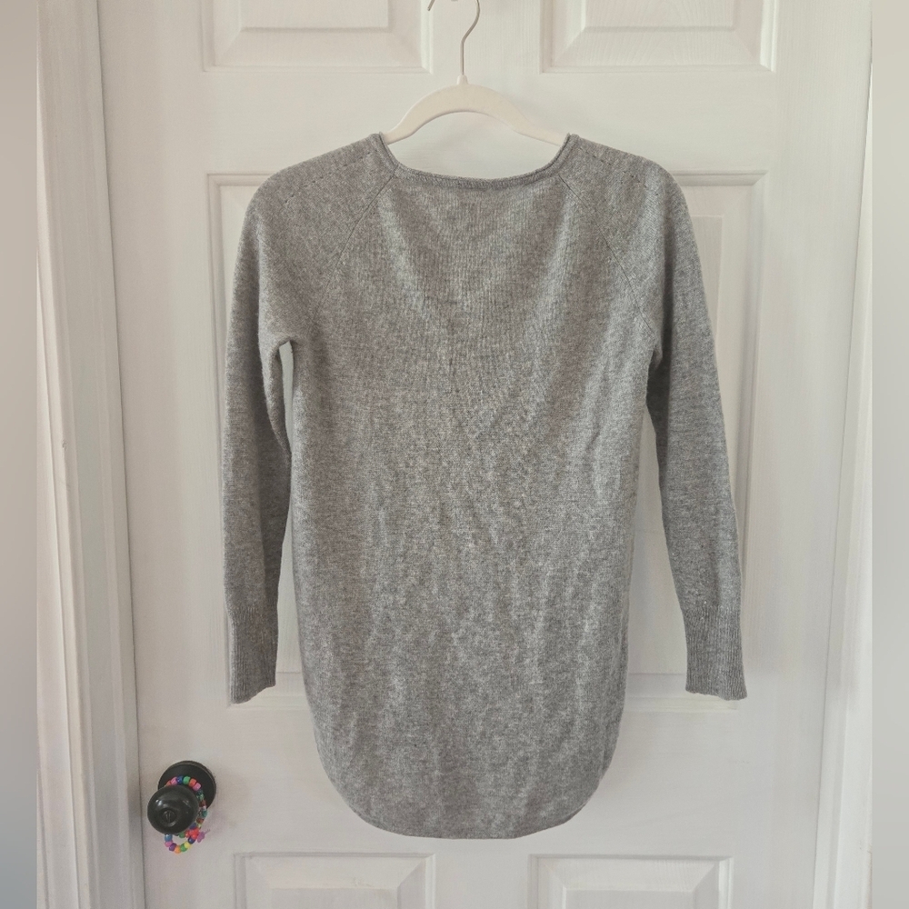 Halogen Wool Cashmere Blend Gray Women's Round Hem Sweater - Picture 4 of 7